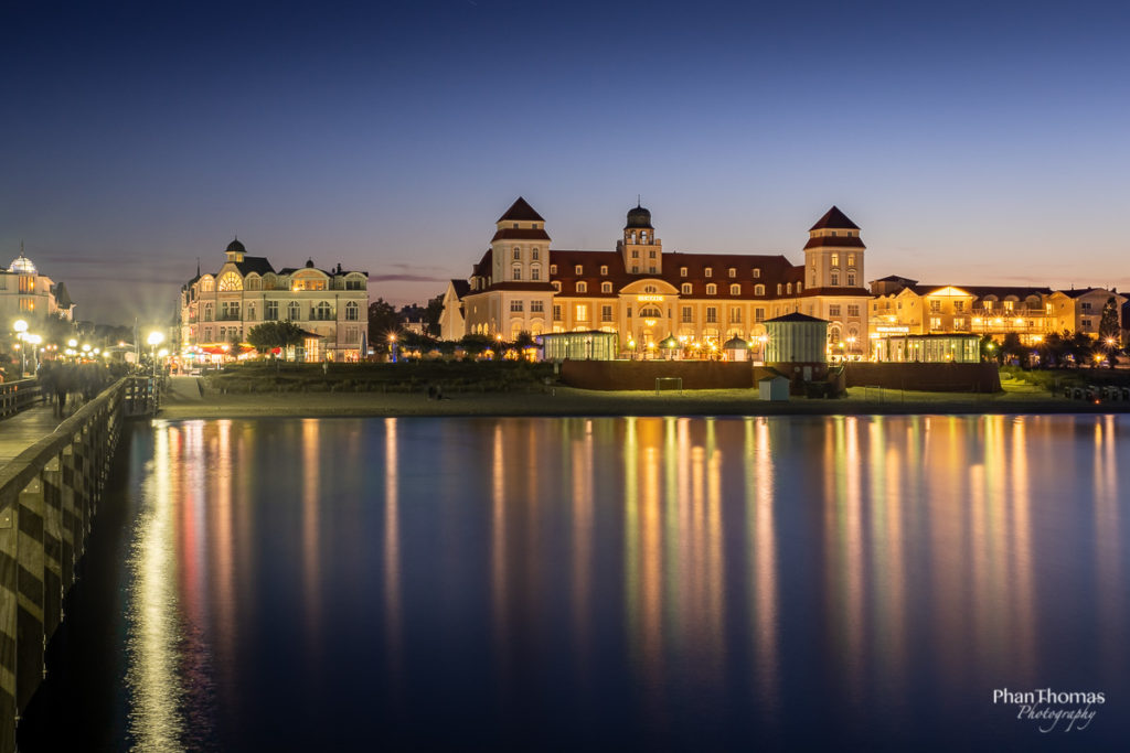 Das Kurhaus von der Seebrücke aus