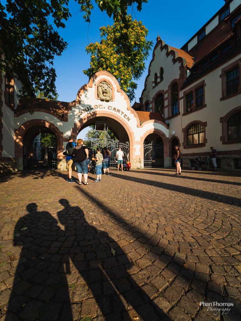 Leizpiger Zoo: Ankunft am Zoo